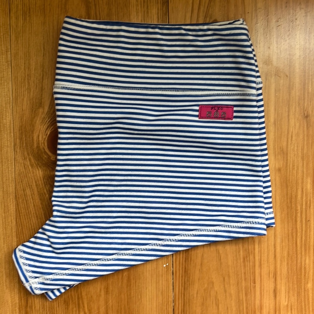 Fleo x 585 shorts
